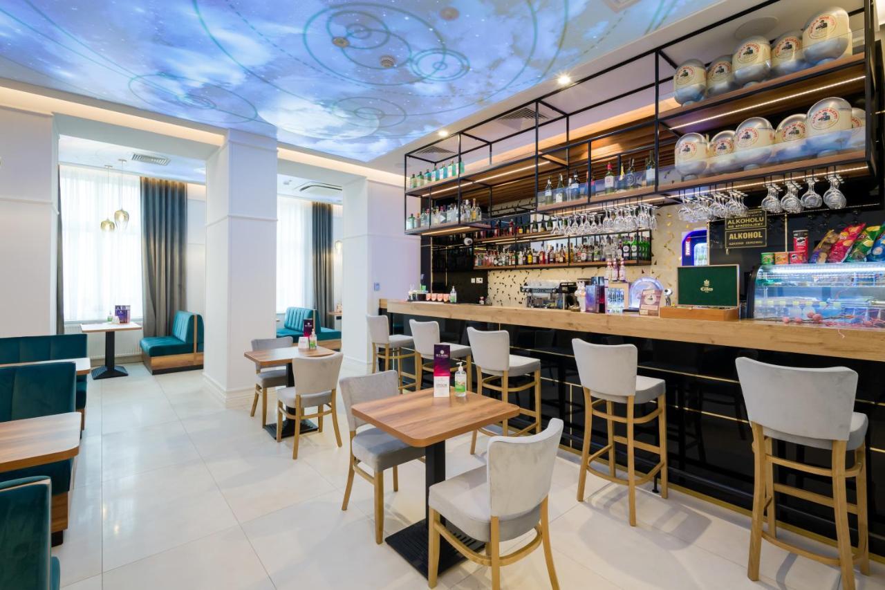 Sky Hotel Krakow Exterior photo