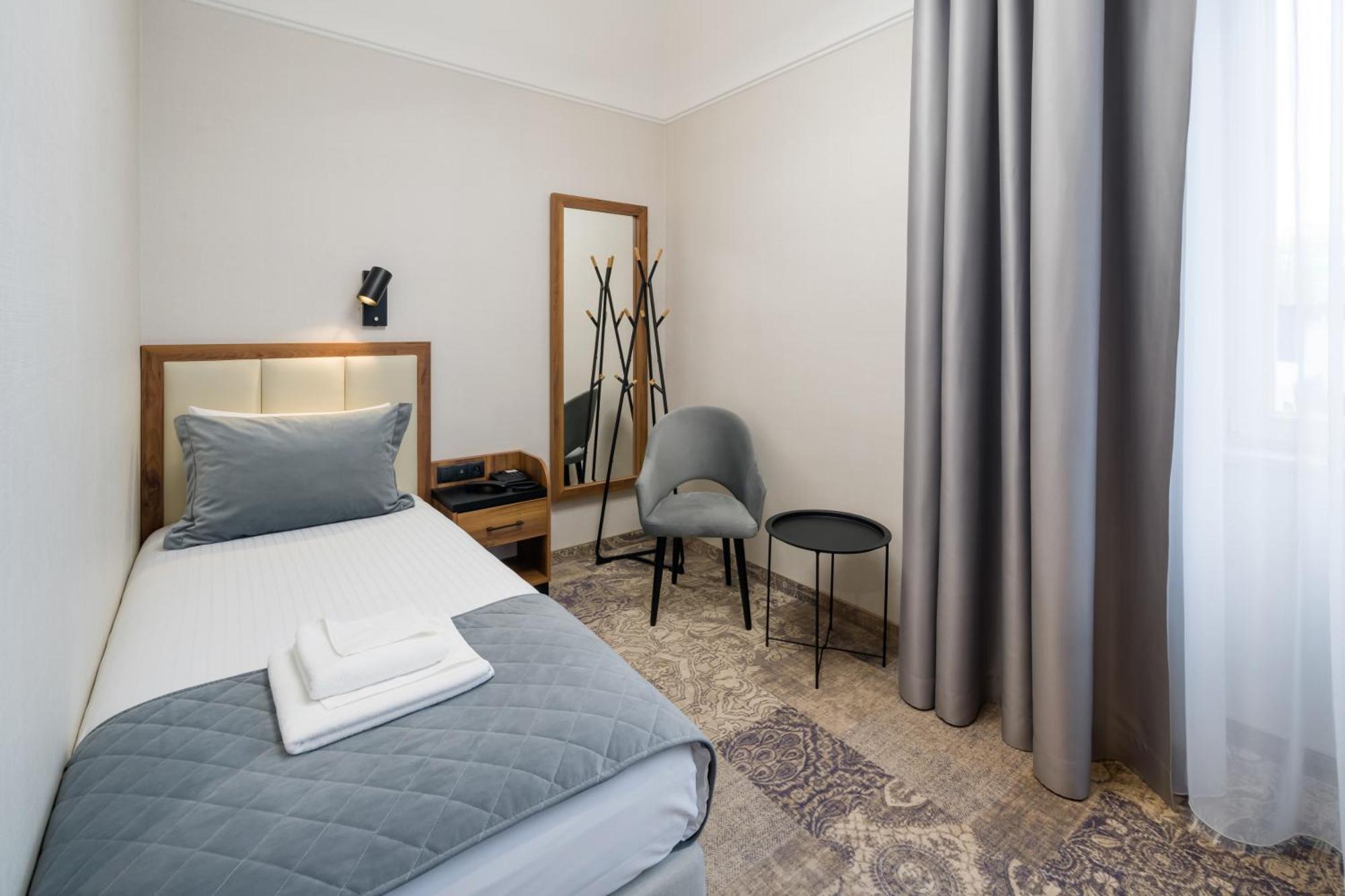Sky Hotel Krakow Room photo